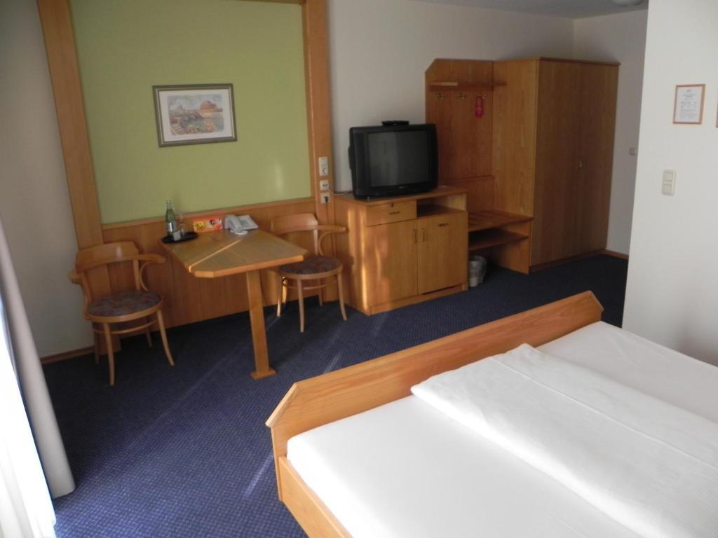Parkhotel Cham Habitación foto